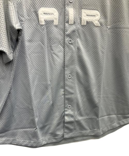 NIKE（ナイキ）NIKE (ナイキ) ベースボールシャツ ライトグレー サイズ:Lの古着・服飾アイテム