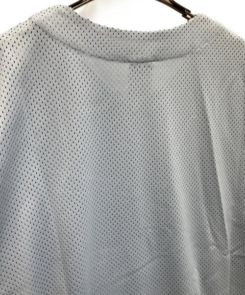 NIKE（ナイキ）NIKE (ナイキ) ベースボールシャツ ライトグレー サイズ:Lの古着・服飾アイテム