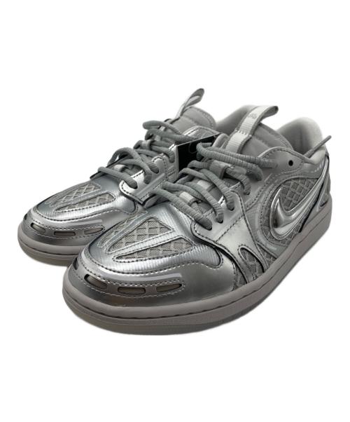 NIKE（ナイキ）NIKE (ナイキ) JORDAN BRAND WMNS AIR JORDAN 1 MM LOW V3 NEUTRAL GREY/METALLIC SILVER-WHITE グレー サイズ:25 未使用品の古着・服飾アイテム