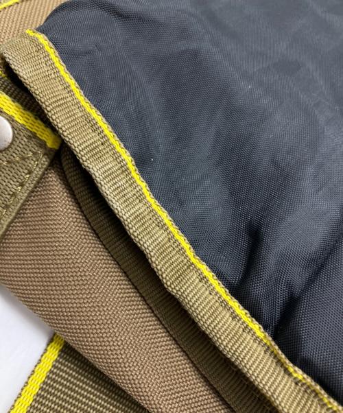 DIESEL（ディーゼル）DIESEL (ディーゼル) メッセンジャーバッグ カーキの古着・服飾アイテム