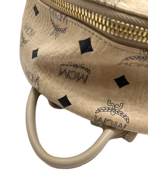 MCM（エムシーエム）MCM (エムシーエム) リュック ベージュの古着・服飾アイテム