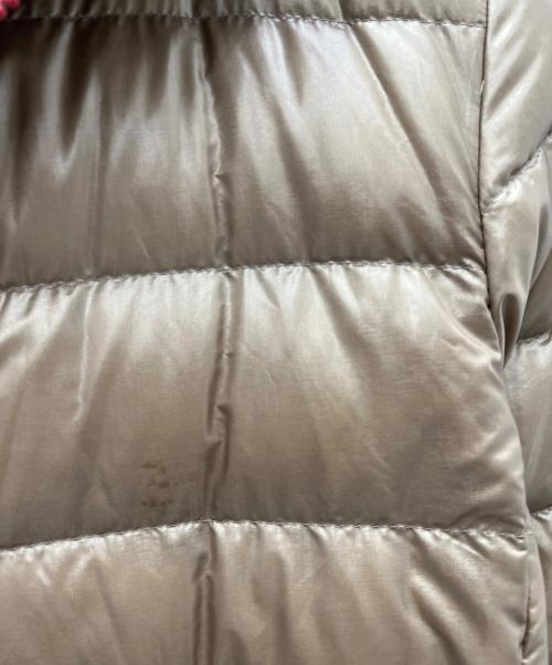 MARMOT（マーモット）MARMOT (マーモット) ダウンコート ベージュ×レッド サイズ:XLの古着・服飾アイテム
