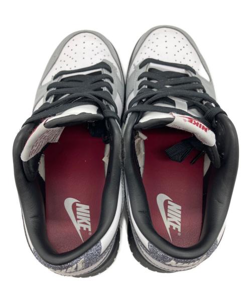 NIKE（ナイキ）NIKE (ナイキ) スニーカー ブラック×グレー サイズ:24cmの古着・服飾アイテム