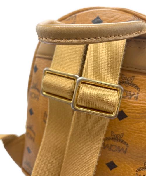 MCM（エムシーエム）MCM (エムシーエム) リュック キャメルの古着・服飾アイテム