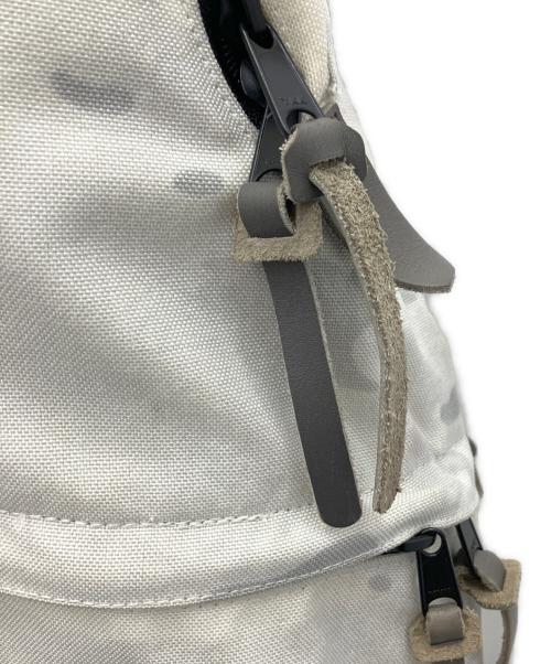 THE NORTH FACE（ザ ノース フェイス）THE NORTH FACE (ザ ノース フェイス) リュック アイボリーの古着・服飾アイテム