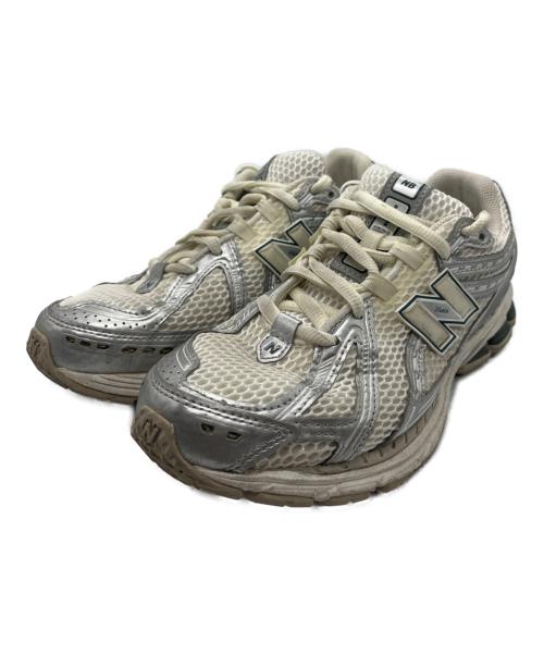 NEW BALANCE（ニューバランス）NEW BALANCE (ニューバランス) M1906REE ホワイト×シルバー サイズ:27の古着・服飾アイテム