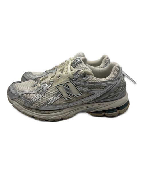 NEW BALANCE（ニューバランス）NEW BALANCE (ニューバランス) M1906REE ホワイト×シルバー サイズ:27の古着・服飾アイテム