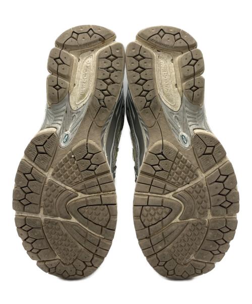 NEW BALANCE（ニューバランス）NEW BALANCE (ニューバランス) M1906REE ホワイト×シルバー サイズ:27の古着・服飾アイテム