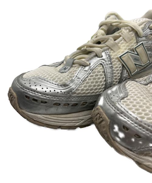NEW BALANCE（ニューバランス）NEW BALANCE (ニューバランス) M1906REE ホワイト×シルバー サイズ:27の古着・服飾アイテム