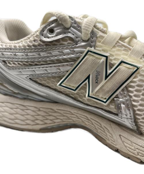 NEW BALANCE（ニューバランス）NEW BALANCE (ニューバランス) M1906REE ホワイト×シルバー サイズ:27の古着・服飾アイテム