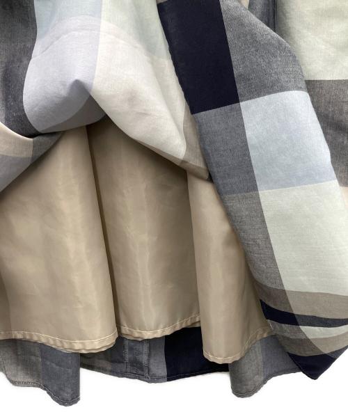 BURBERRY BLUE LABEL（バーバリー ブルー レーベル）BURBERRY BLUE LABEL (バーバリー ブルー レーベル) 半袖ワンピース ネイビー サイズ:SIZE38の古着・服飾アイテム