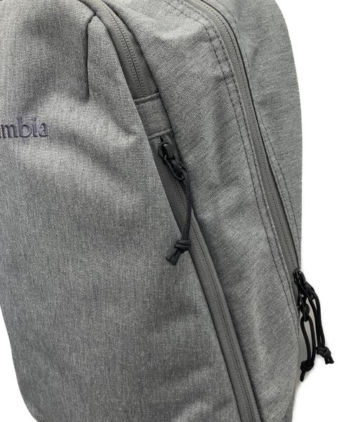 Columbia（コロンビア）Columbia (コロンビア) リュック グレー 未使用品の古着・服飾アイテム