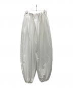 MAISON SPECIALメゾンスペシャル）の古着「Asymmetrical Balloon Pants」｜ホワイト