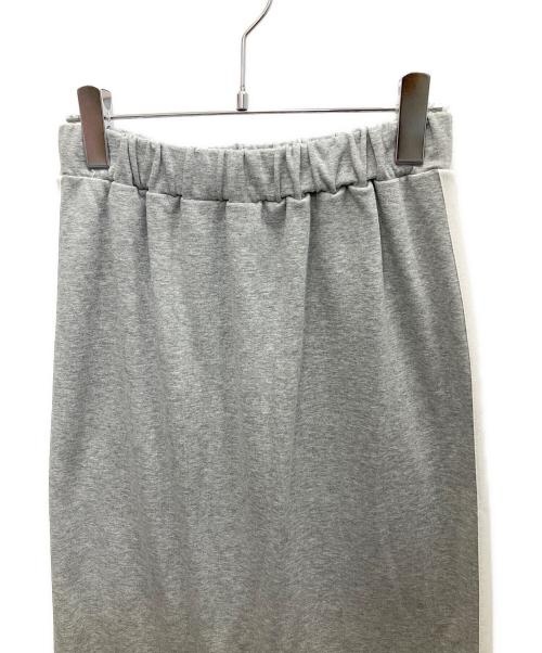 emmi（エミ）emmi (エミ) 布帛ドッキング裏毛セットアップ ライトグレー サイズ:SIZE 0の古着・服飾アイテム