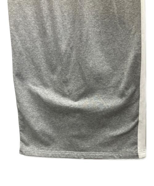 emmi（エミ）emmi (エミ) 布帛ドッキング裏毛セットアップ ライトグレー サイズ:SIZE 0の古着・服飾アイテム