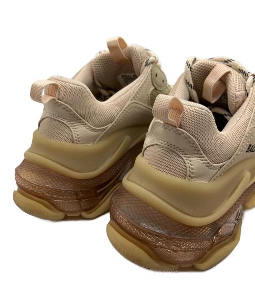 BALENCIAGA（バレンシアガ）BALENCIAGA (バレンシアガ) Triple S Clear Sole ベージュ サイズ:24.5の古着・服飾アイテム