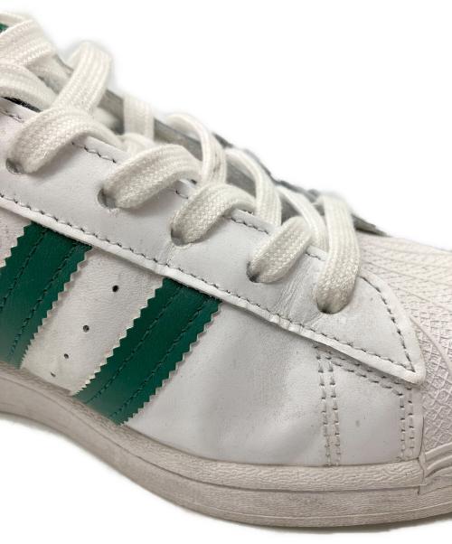 adidas（アディダス）adidas (アディダス) SUPERSTAR フットウェアホワイト/グリーン グリーン×ホワイト サイズ:25.5の古着・服飾アイテム