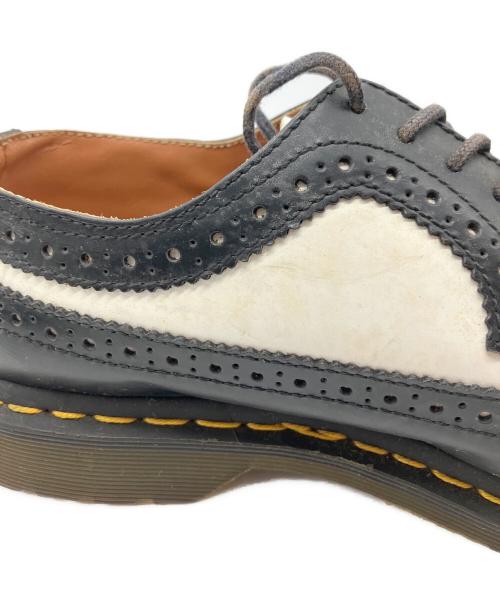 Dr.Martens（ドクターマーチン）Dr.Martens (ドクターマーチン) ウィングチップシューズ ブラック×ホワイト サイズ:UK5の古着・服飾アイテム