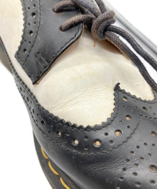 Dr.Martens（ドクターマーチン）Dr.Martens (ドクターマーチン) ウィングチップシューズ ブラック×ホワイト サイズ:UK5の古着・服飾アイテム
