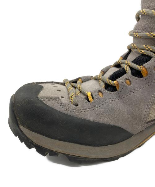 LA SPORTIVA（ラ スポルティバ）LA SPORTIVA (スポルティバ) トレッキングブーツ グレー サイズ:UK7.5の古着・服飾アイテム