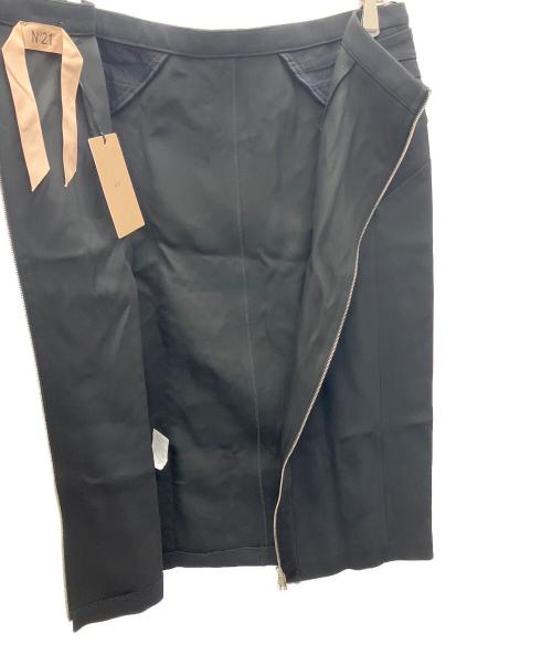 N°21（ヌメロヴェントゥーノ）N°21 (ヌメロヴェントゥーノ) タイトスカート ブラック サイズ:SIZE 44 未使用品の古着・服飾アイテム