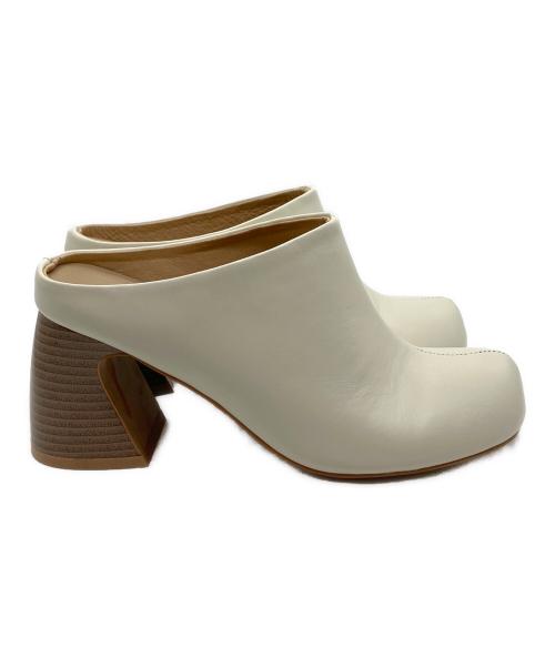 REMME（レメ）REMME (レメ) サボサンダル ホワイト サイズ:SIZE38 未使用品の古着・服飾アイテム