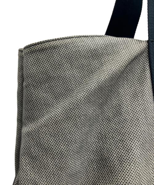 BOTTEGA VENETA（ボッテガベネタ）BOTTEGA VENETA (ボッテガベネタ) ボストンバッグ グレー×ブラックの古着・服飾アイテム