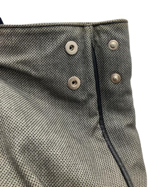 BOTTEGA VENETA（ボッテガベネタ）BOTTEGA VENETA (ボッテガベネタ) ボストンバッグ グレー×ブラックの古着・服飾アイテム