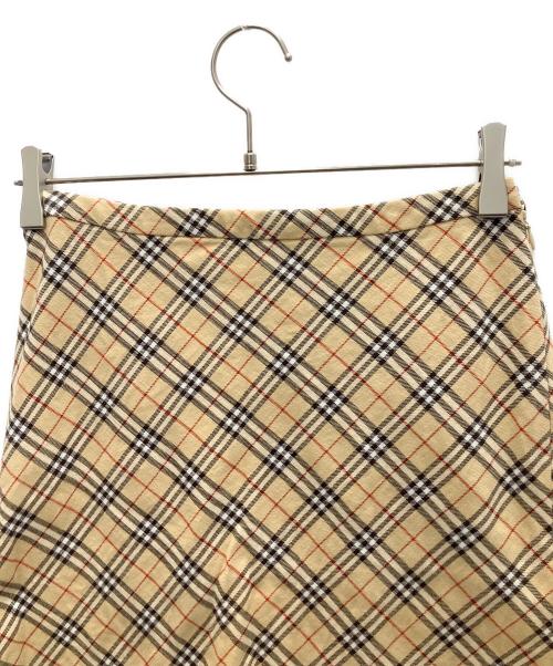 BURBERRY BLUE LABEL（バーバリー ブルー レーベル）BURBERRY BLUE LABEL (バーバリー ブルー レーベル) 膝丈スカート ベージュ サイズ:SIZE38の古着・服飾アイテム