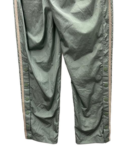 adidas Originals（アディダスオリジナル）adidas originals (アディダスオリジナル) M WARM UP PANT グリーン サイズ:Sの古着・服飾アイテム