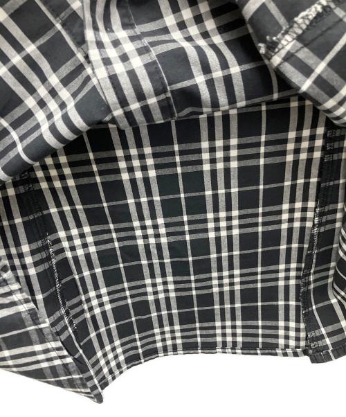 BURBERRY LONDON（バーバリーロンドン）BURBERRY LONDON (バーバリーロンドン) 長袖シャツ ブラック サイズ:SIZE 40の古着・服飾アイテム
