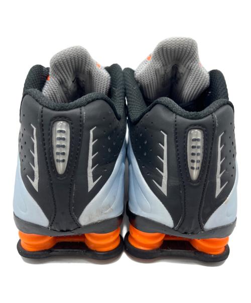 NIKE（ナイキ）NIKE (ナイキ) NIKE W SHOX R4 ブラック×グレー サイズ:25の古着・服飾アイテム