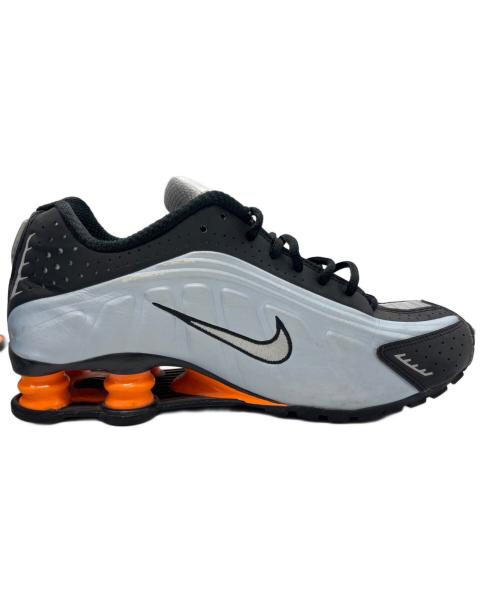 NIKE（ナイキ）NIKE (ナイキ) NIKE W SHOX R4 ブラック×グレー サイズ:25の古着・服飾アイテム