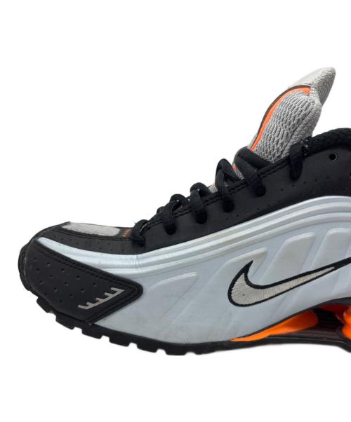NIKE（ナイキ）NIKE (ナイキ) NIKE W SHOX R4 ブラック×グレー サイズ:25の古着・服飾アイテム