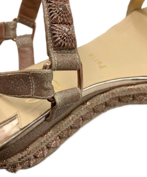 Christian Louboutin（クリスチャン・ルブタン）Christian Louboutin (クリスチャン・ルブタン) サンダル ピンク×ゴールド サイズ:SIZE 37の古着・服飾アイテム