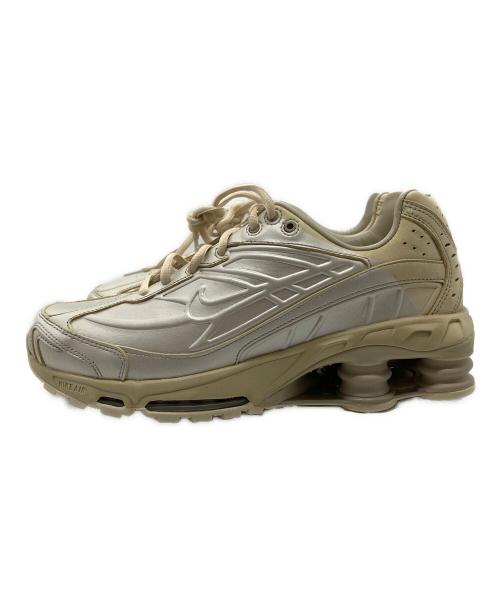 NIKE（ナイキ）NIKE (ナイキ) ローカットスニーカー シルバー×ベージュ サイズ:SIZE 26.5cm 未使用品の古着・服飾アイテム