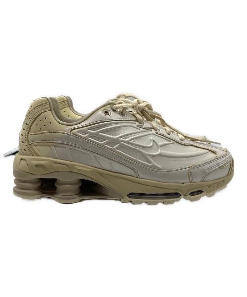 NIKE（ナイキ）NIKE (ナイキ) ローカットスニーカー シルバー×ベージュ サイズ:SIZE 26.5cm 未使用品の古着・服飾アイテム