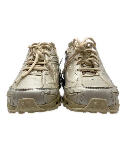 NIKE（ナイキ）NIKE (ナイキ) ローカットスニーカー シルバー×ベージュ サイズ:SIZE 26.5cm 未使用品の古着・服飾アイテム