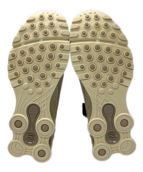 NIKE（ナイキ）NIKE (ナイキ) ローカットスニーカー シルバー×ベージュ サイズ:SIZE 26.5cm 未使用品の古着・服飾アイテム