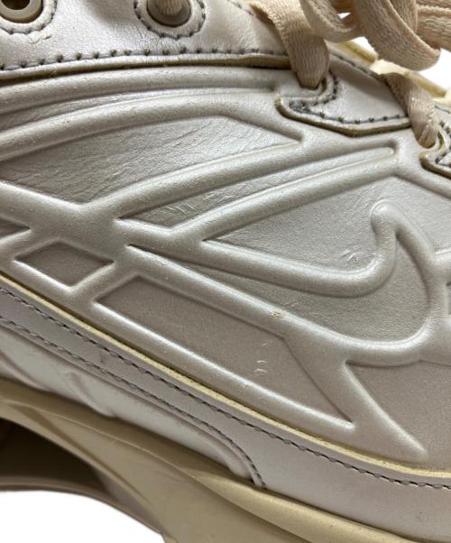NIKE（ナイキ）NIKE (ナイキ) ローカットスニーカー シルバー×ベージュ サイズ:SIZE 26.5cm 未使用品の古着・服飾アイテム