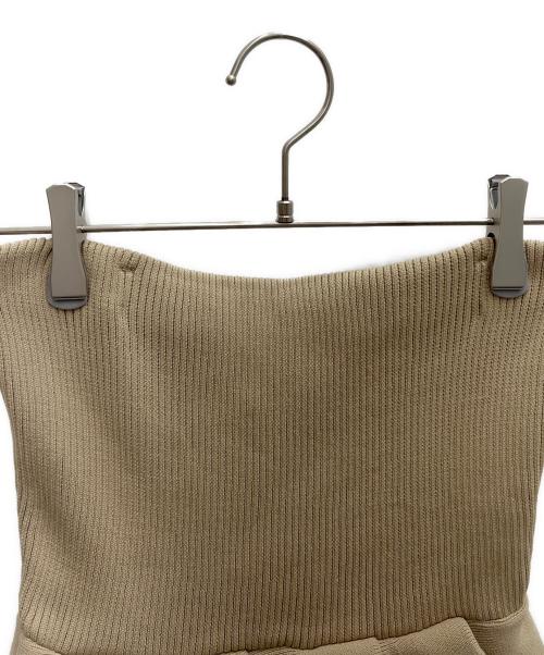 polaura（ポロ―ラ）polaura (ポロ―ラ) ノースリーブカットソー ベージュ サイズ:Freeの古着・服飾アイテム