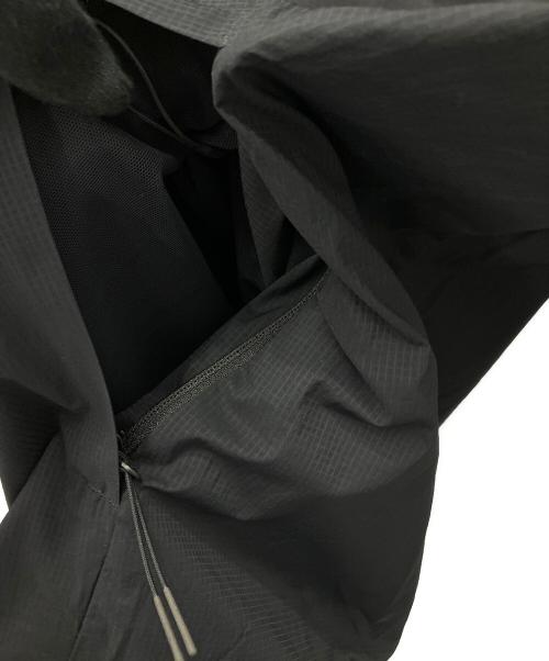 on（オン）on (オン) ナイロンジャケット ブラック サイズ:L 未使用品の古着・服飾アイテム