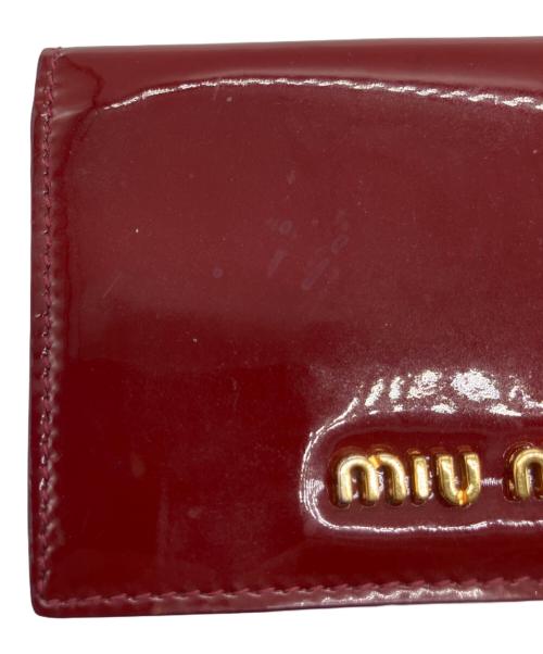 MIU MIU（ミュウミュウ）MIU MIU (ミュウミュウ) カードケース レッド サイズ:-の古着・服飾アイテム