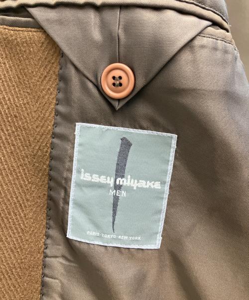 ISSEY MIYAKE MEN（イッセイミヤケメン）ISSEY MIYAKE MEN (イッセイミヤケメン) 2Bジャケット ブラウン サイズ:Mの古着・服飾アイテム