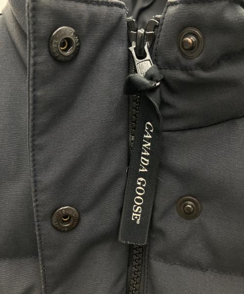 CANADA GOOSE（カナダグース）CANADA GOOSE (カナダグース) ダウンベスト ネイビー サイズ:Sの古着・服飾アイテム