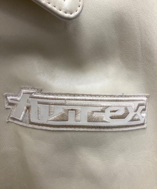 AVIREX VARSITY（アヴィレックスバーシティ）AVIREX VARSITY (アヴィレックスバーシティ) ラムレザージャケット ベージュ サイズ:2XLの古着・服飾アイテム