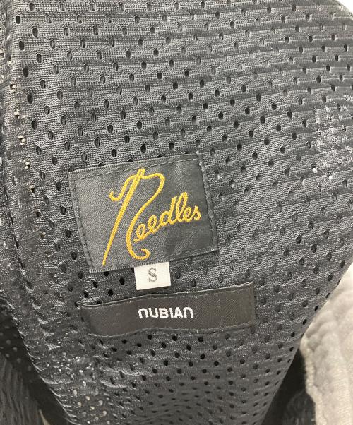 Needles（ニードルズ）Needles (ニードルズ) nubian (ヌビアン) トラックパンツ グレー サイズ:Sの古着・服飾アイテム
