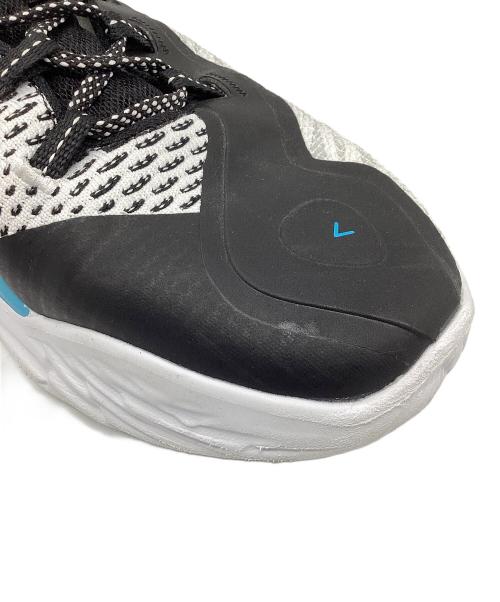 UNDER ARMOUR（アンダーアーマー）UNDER ARMOUR (アンダーアーマー) UNDER ARMOUR スニーカー ブラック×ホワイト サイズ:29cmの古着・服飾アイテム