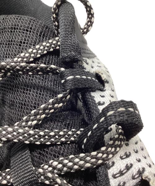 UNDER ARMOUR（アンダーアーマー）UNDER ARMOUR (アンダーアーマー) UNDER ARMOUR スニーカー ブラック×ホワイト サイズ:29cmの古着・服飾アイテム