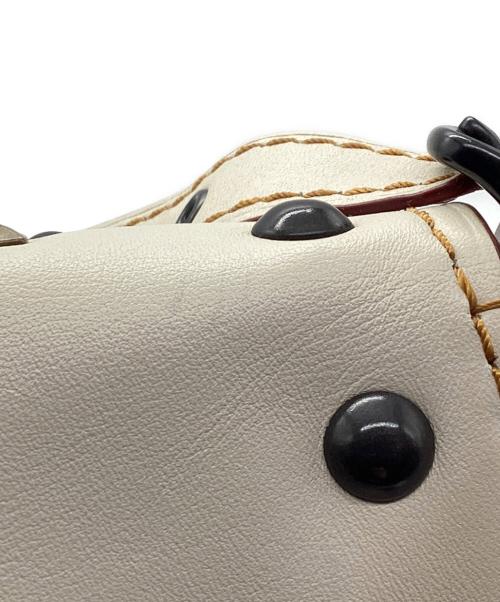 COACH（コーチ）COACH (コーチ) ショルダーバッグ ホワイト×ブラウンの古着・服飾アイテム